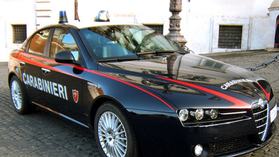 Rissa fuori da scuola a Domodossola: sei minorenni denunciati dai Carabinieri